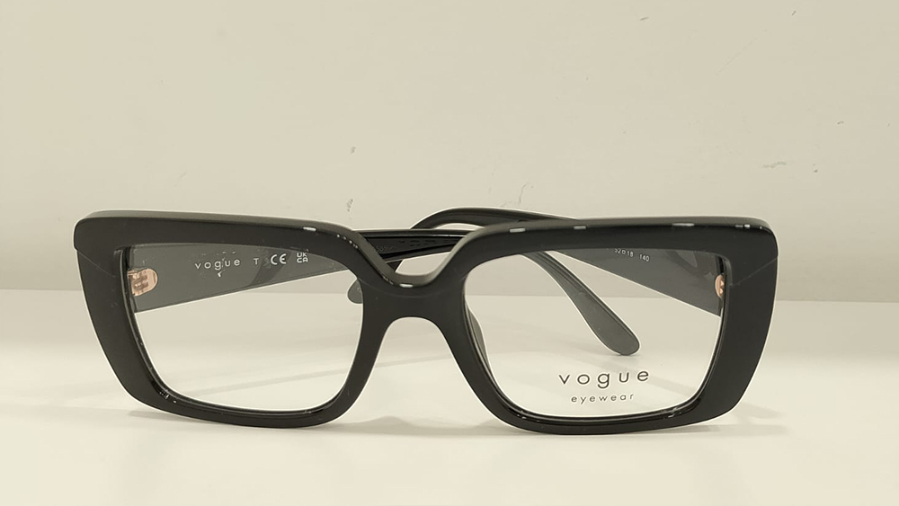 Vogue 5636 w44