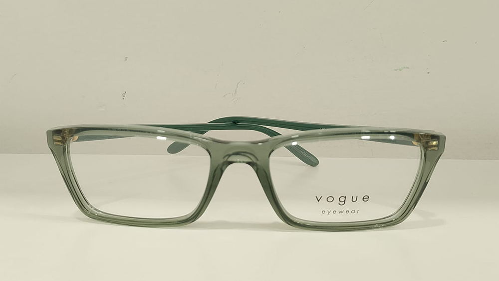 Vogue 5667 3086